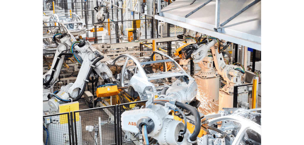 Robotar i bilproduktion.