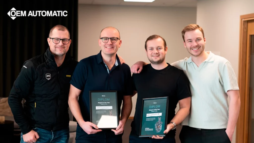 Här ser du några från vårt gäng som ställde ut på mässan, glada och stolta över vår fina utmärkelse.