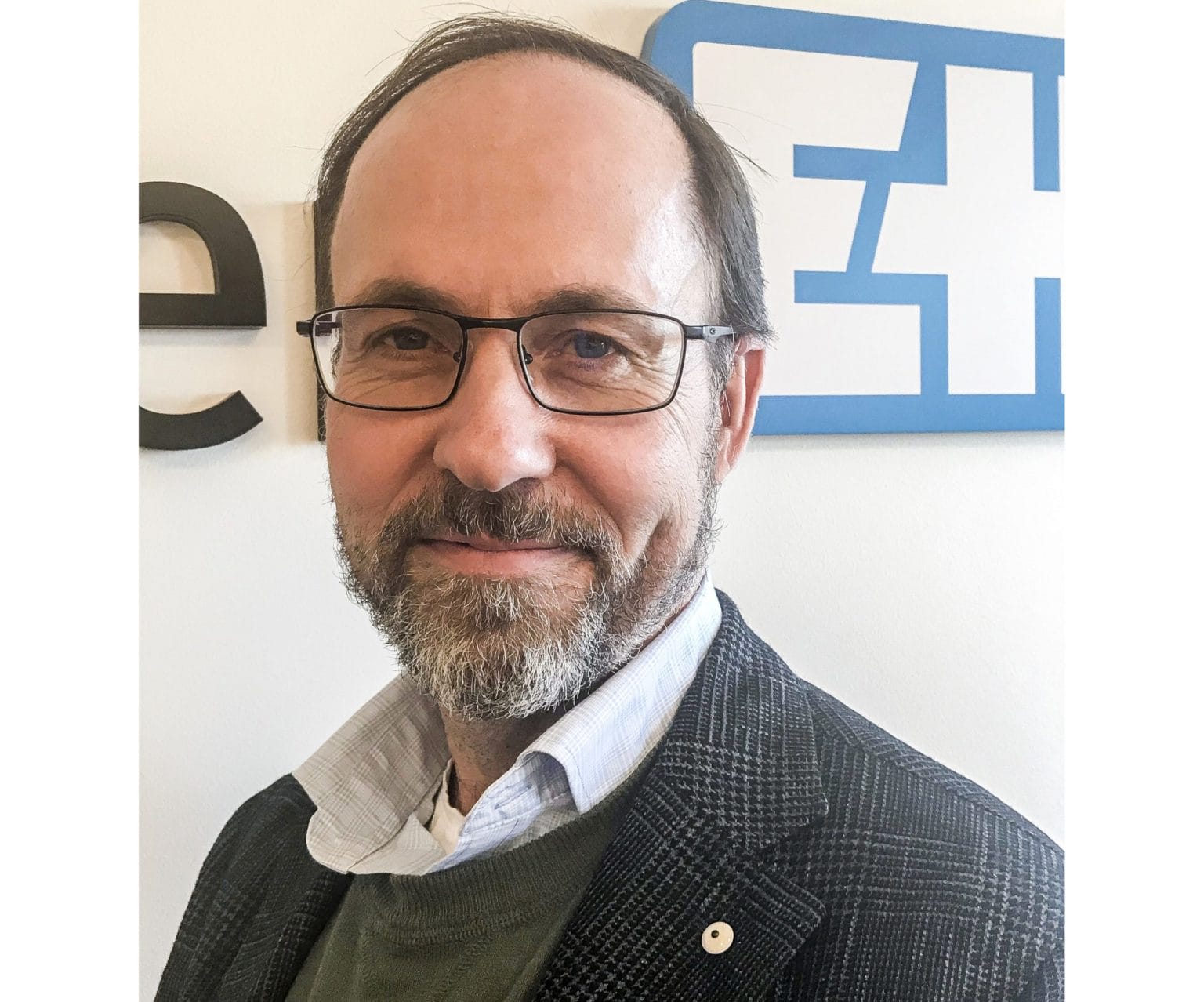 hans ronnback hemsidan scaled 1